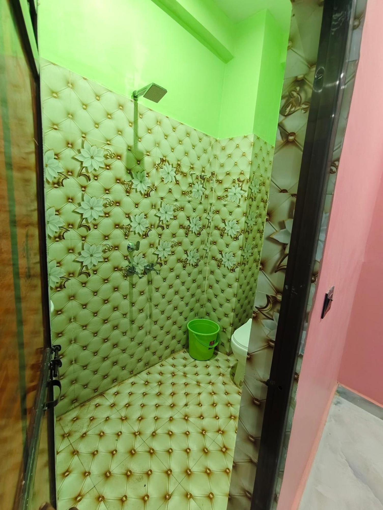 Chandrika Palace 500 Meter From Ayodhya Railway And Ram Mandir Exterior photo
