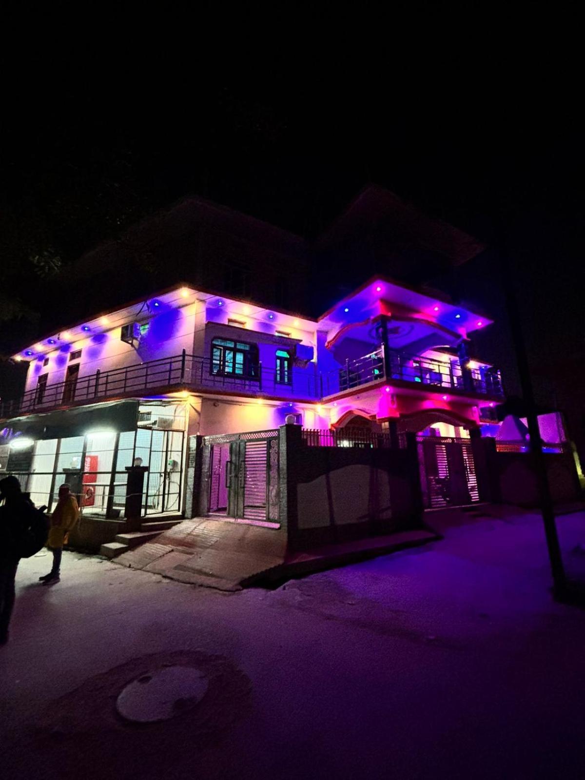 Chandrika Palace 500 Meter From Ayodhya Railway And Ram Mandir Exterior photo